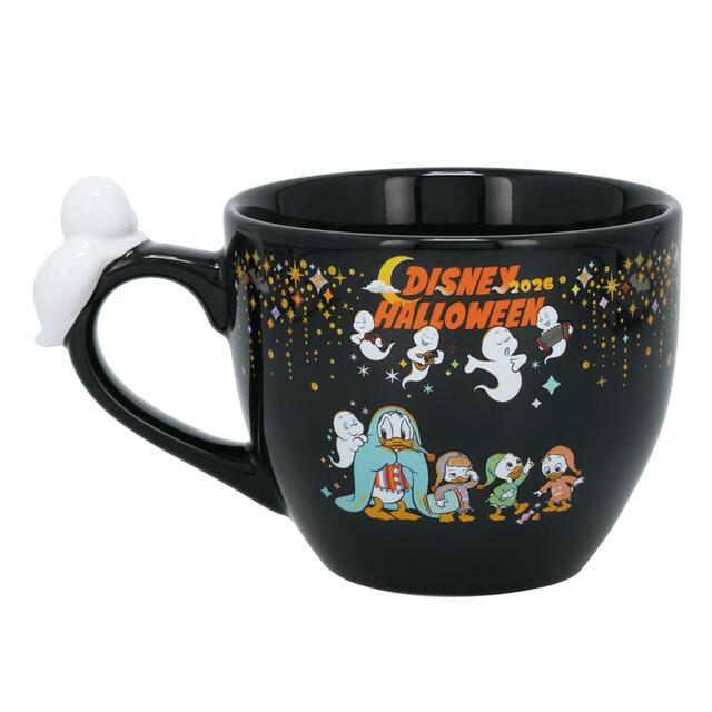 マグカップ 2,400円|妖しげなパークへ足を踏み入れてしまったディズニーの仲間たちを描いたグッズ|東京ディズニーリゾート「ディズニー・ハロウィーン」|販売店舗:東京ディズニーランド「ディズニー&カンパニー」、東京ディズニーシー「エンポーリオ」|発売日:2026年9月15日(火)