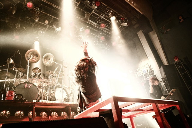 DEZERT　　撮影：小林裕和