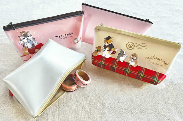 【もふにゃんこ文具 第2弾】マルチポーチ 各1,430円（本体サイズ：約 W200×H100×D50mm）