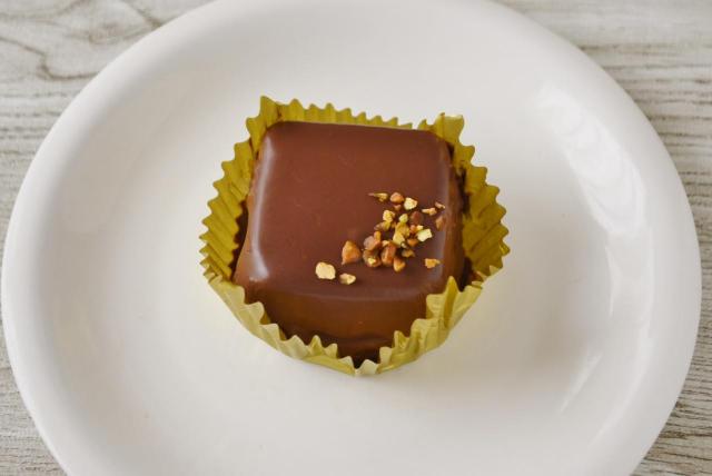 チョコレートのグラサージュが本格的