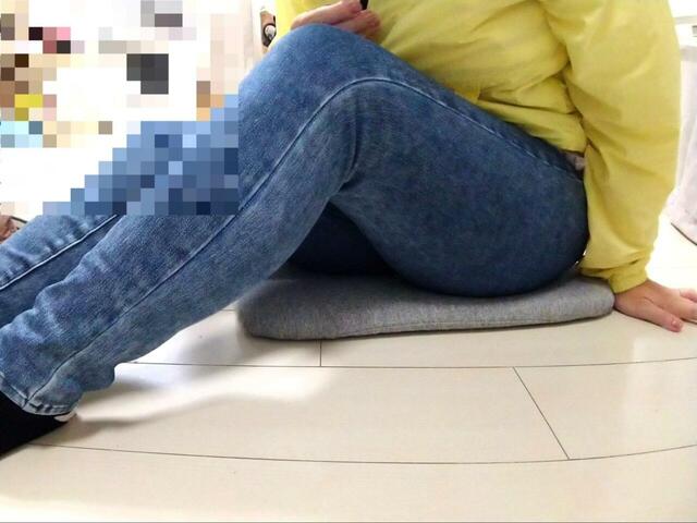 【ニトリ 枕になるコンパクト座椅子】背もたれなしで、座面の先端を座布団として使うことも可能です