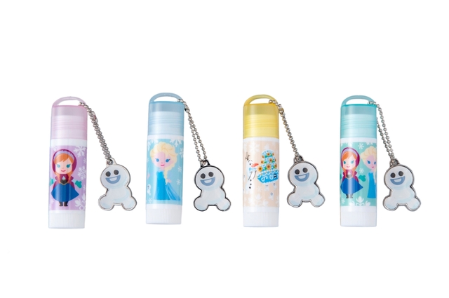 リップクリームセット ¥2,000 ※長さ約5.5cm（ピーチの香り、ミントの香り、オレンジの香り、シトラスの香りの4個セット）｜東京ディズニーランド「アナとエルサのフローズンファンタジー」（2017年）スペシャルグッズ