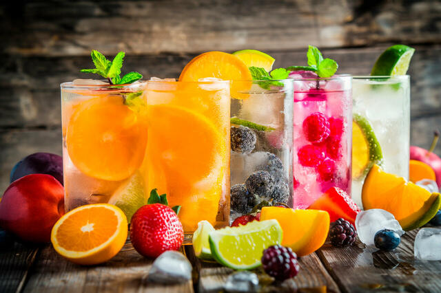 「フレッシュフルーツのモクテル」＜期間：2024年2024年9月27日〜10月14日＞【【横浜赤レンガ倉庫】日本初上陸のドイツビールと本場ドイツフードが味わえる！『横浜オクトーバーフェスト 2024』今年も開催！】