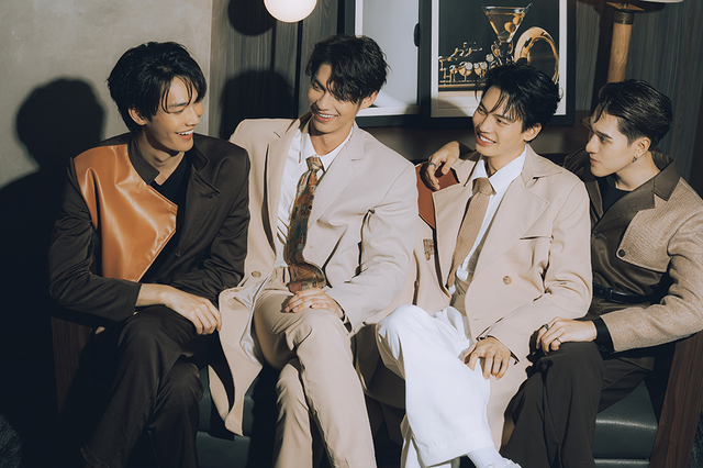 左よりデュー、ブライト、ウィン、ナニ