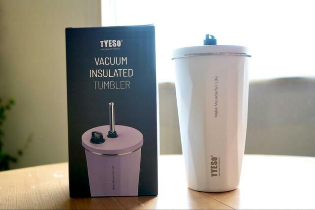 【TYESO タンブラー】ホワイト・ブラック・ブルー・オレンジ・パープルのほか、グラデーションデザインのピンク・グレー・グリーン・モカ・ブラックの計10色から選べます