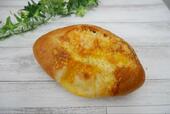【タカキベーカリー チーズブレッド】2種のチーズの贅沢な味わい