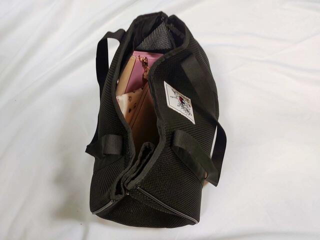 スナップ部分を留めると、コロンとカワイイフォルムに♪【MOOMIN（ムーミン）軽い！洗える！BIGなメッシュトートバッグ】価格：2,959円（税込）