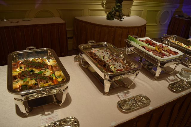 豪華なお料理が登場