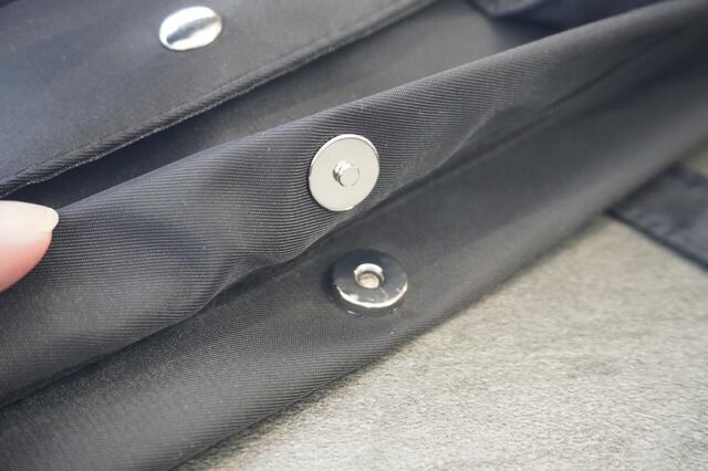 マグネットボタン付き