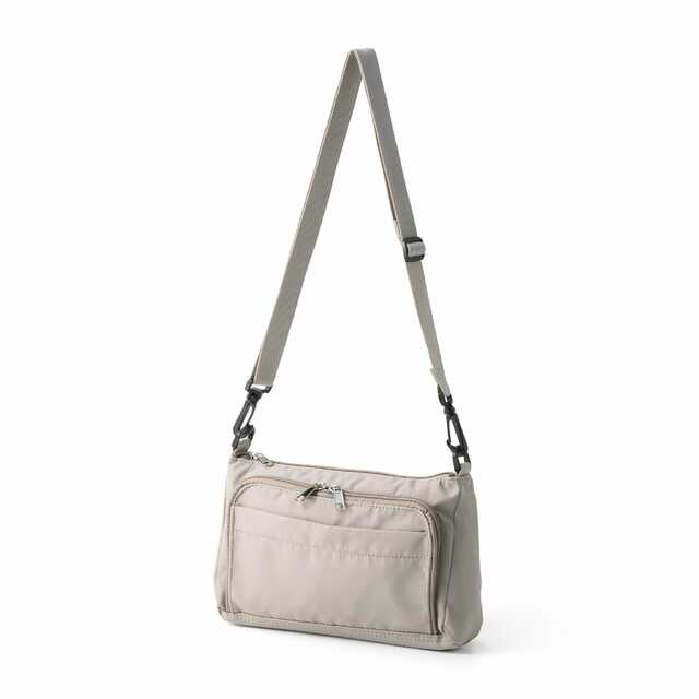 【ワークマンのバッグ人気ランキング 6位】「高撥水Dayライフショルダーポーチ（48066）」1,780円（税込）