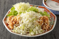 ねぎだく油淋鶏丼 白