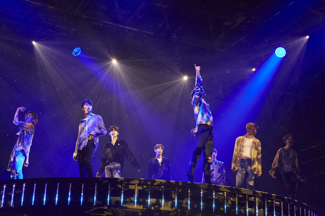 撮影：高村祐介　