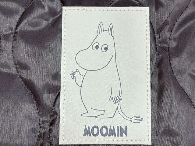 手を振っているムーミンがかわいすぎる〜!