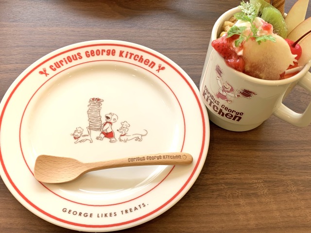 私のイチオシのグッズはこの木製のスプーン。口当たりがとてもいいのでおすすめです!