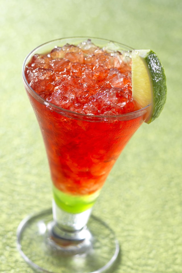 ”ミニーのプレシャスモーメント・ウィズ・ユー”スペシャルノンアルコールカクテル 1,240円|東京ディズニーランドホテル「シャーウッドガーデン・レストラン」