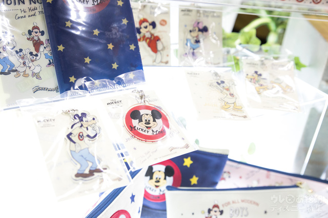 アクリルキーホルダー