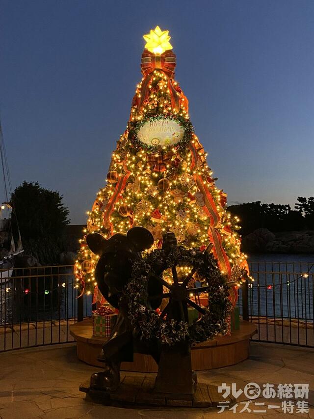 ダッフィーたちのクリスマスツリー