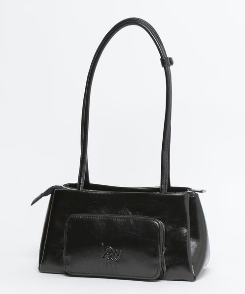 【ローリーズファームの秋冬物バッグ売れ筋ランキング 1位】「4ROOMショルダーBAG」6,089円(税込)