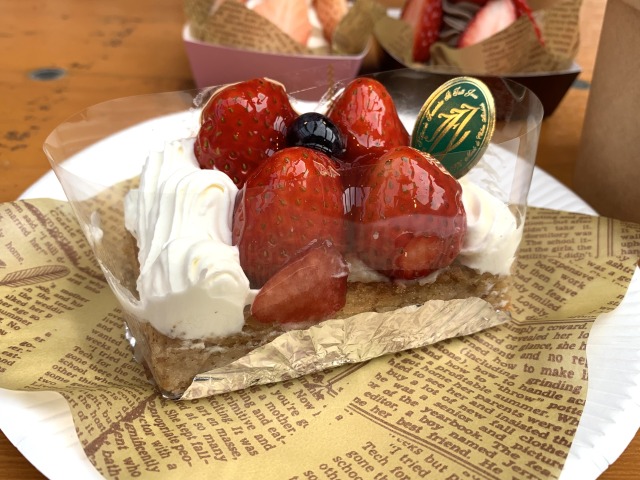 〈イル フェ ジュール〉の「タルトフレーズ」（1カット 950円）