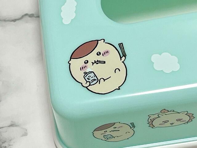 栗まんじゅうはなんとチータラとビールを両手に参上！チータラを咥えている姿もかわいい〜！