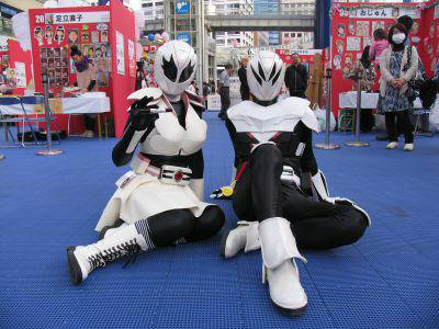 めったにないエガオー＆エガオーピンクの2ショット