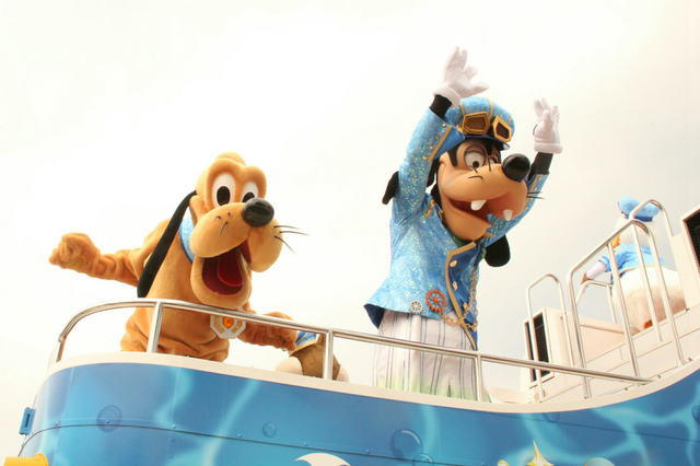 グーフィーとプルート - We are One 豊見城パレード