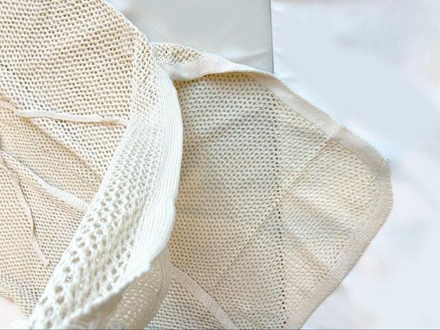 【maviru by KiraKiraShop wayメッシュワンピース】足元には深めのスリット入り