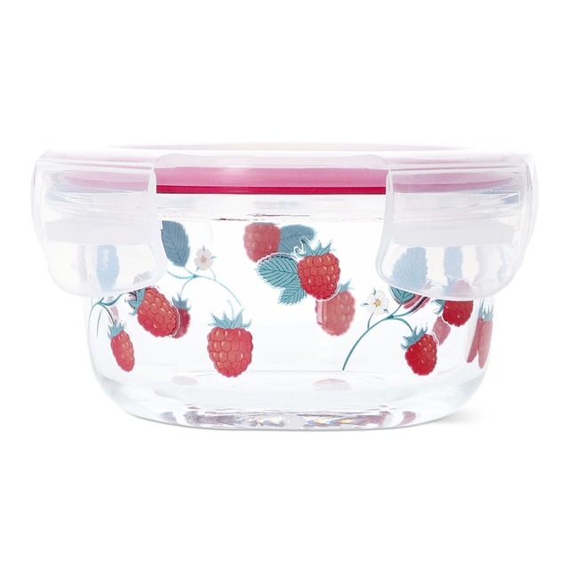 【フライングタイガー】フードコンテナ 550円／ラズベリー柄の幅11.6cm、高さ5.9cmのコンテナ