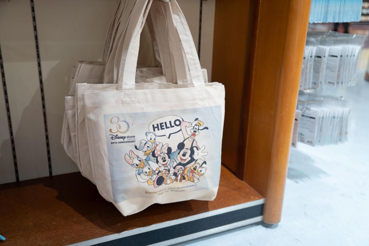 見逃し注意！ディズニーストア30周年「限定グッズ＆展示」東京