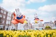 【ハウステンボス「ミッフィー・ワンダースクエア」】「ひこうきミッフィーぬいぐるみ・ マスコットキーチェーン」ぬいぐるみ 4,600円、マスコットキーチェーン 2,600円／ぬいぐるみのミッフィーは飛行機から乗り降りも可能