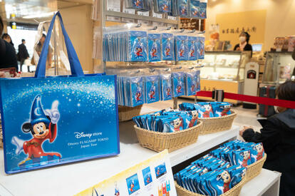 ディズニー】「激かわ限定グッズ」が全国9都市で買える！巡回