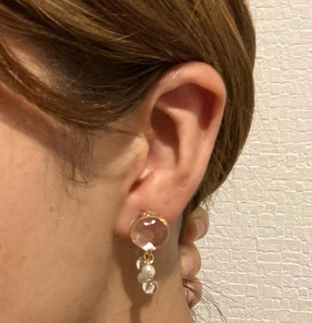 【ファッションセンターしまむら アクリルピアス】シンプルで主張が激しくないので合わせやすい