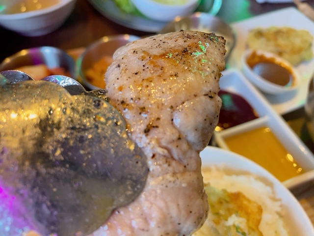 【韓国大衆酒場 ラッキーソウル 渋谷文化村通り店 実食レポート】焼きたてのサムギョプサル、ジューシー！