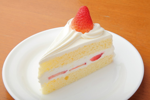 東海ショートケーキ／マッターホーン　ショートケーキ（1個310円）