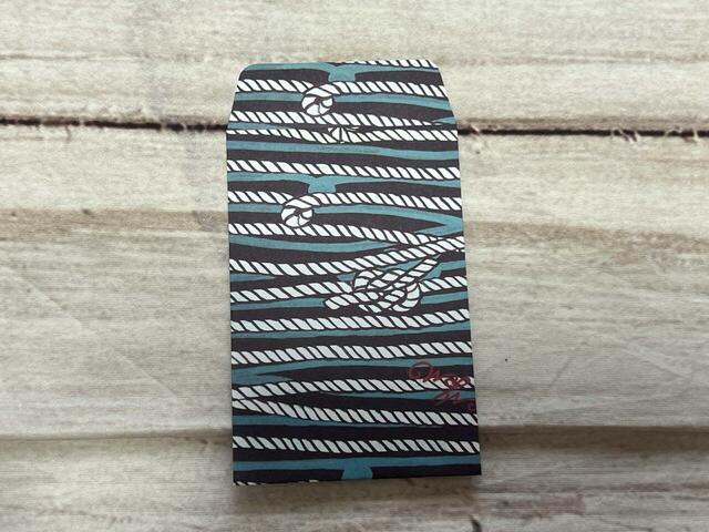 和柄をモチーフにしたものも。色合いが素敵です