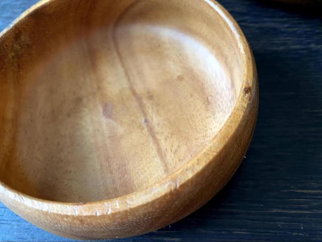 【カインズホーム アカシアボウル 10cm】角もフォルムも丸いのが特徴です