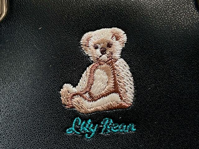 フロントのリリーベアの刺繍がかわいすぎ…！