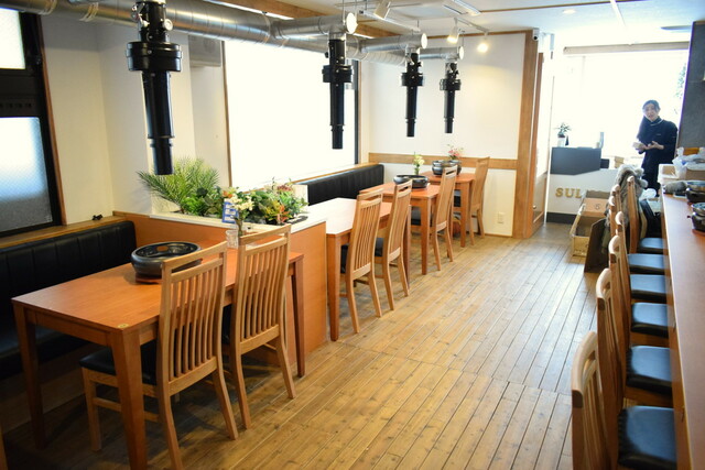 『ソルヌン』にはカウンター席が8つあるので一人でも利用しやすい