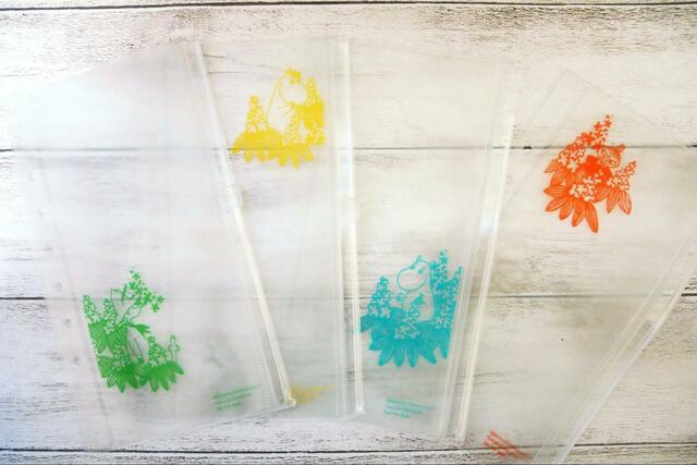 【InRed2023年1月号 ムーミンのマルチ整理ポーチ】4枚のクリアケース付き。サイズ（約）縦10×横20cm