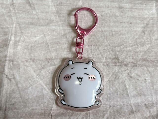 ぷっくり立体的なキーホルダー。カプセルの透け感もかわいい!