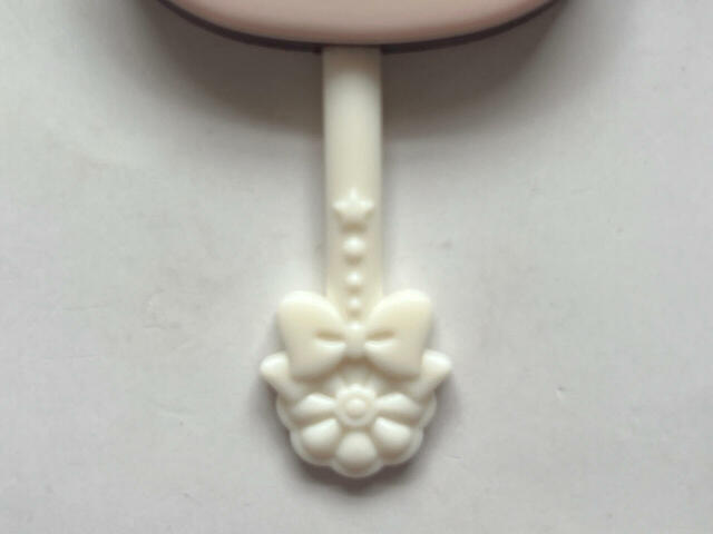 スティックはホワイトです