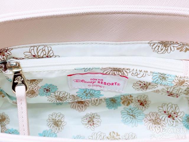 ファスナー付き内ポケット