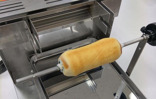 【バウムクーヘン博覧会 2022秋】テーブルバウムでバウムクーヘン作り体験