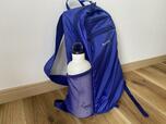 【mont-bell　ポケッタブル ライトパック 10】両サイドにはメッシュのボトルホルダー付き！500mlボトルを入れるのにおすすめです