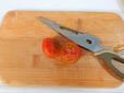 【ワークマン マルチシザース】繊細なトマトもナイフ機能で切れました