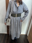 【無印良品　ブロード長袖シャツワンピース】ベルトを合わせると、また雰囲気が変わっておしゃれに！