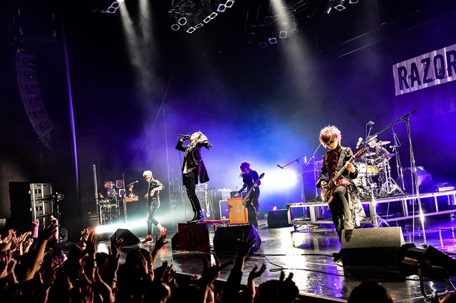 RAZOR　（PHOTO BY 土屋良太）