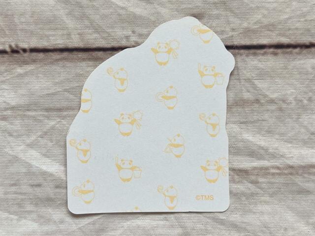 白地にイエローのパンちゃんの総柄がかわいいです！