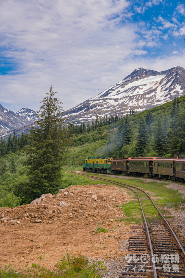 寄港地スキャグウェイから乗るホワイトパス＆ユーコン鉄道。アラスカの絶景を楽しみながらカナダの国境を目指す。