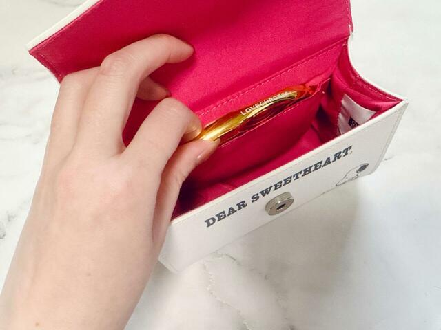 ラブクロムのコームがぴったりサイズのポケット♪